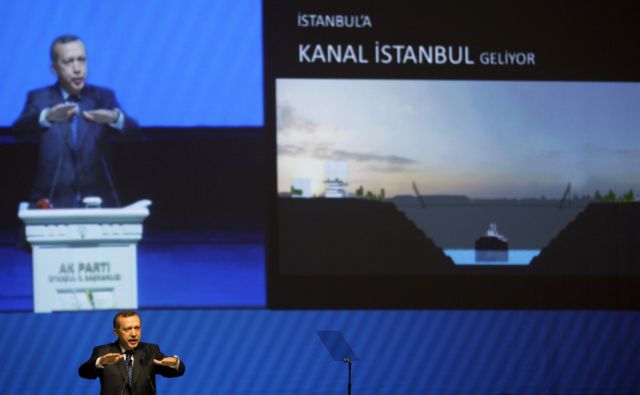 Θαλάσσια δίοδο για «παράκαμψη» του Βοσπόρου εξήγγειλε ο T.Ερντογάν