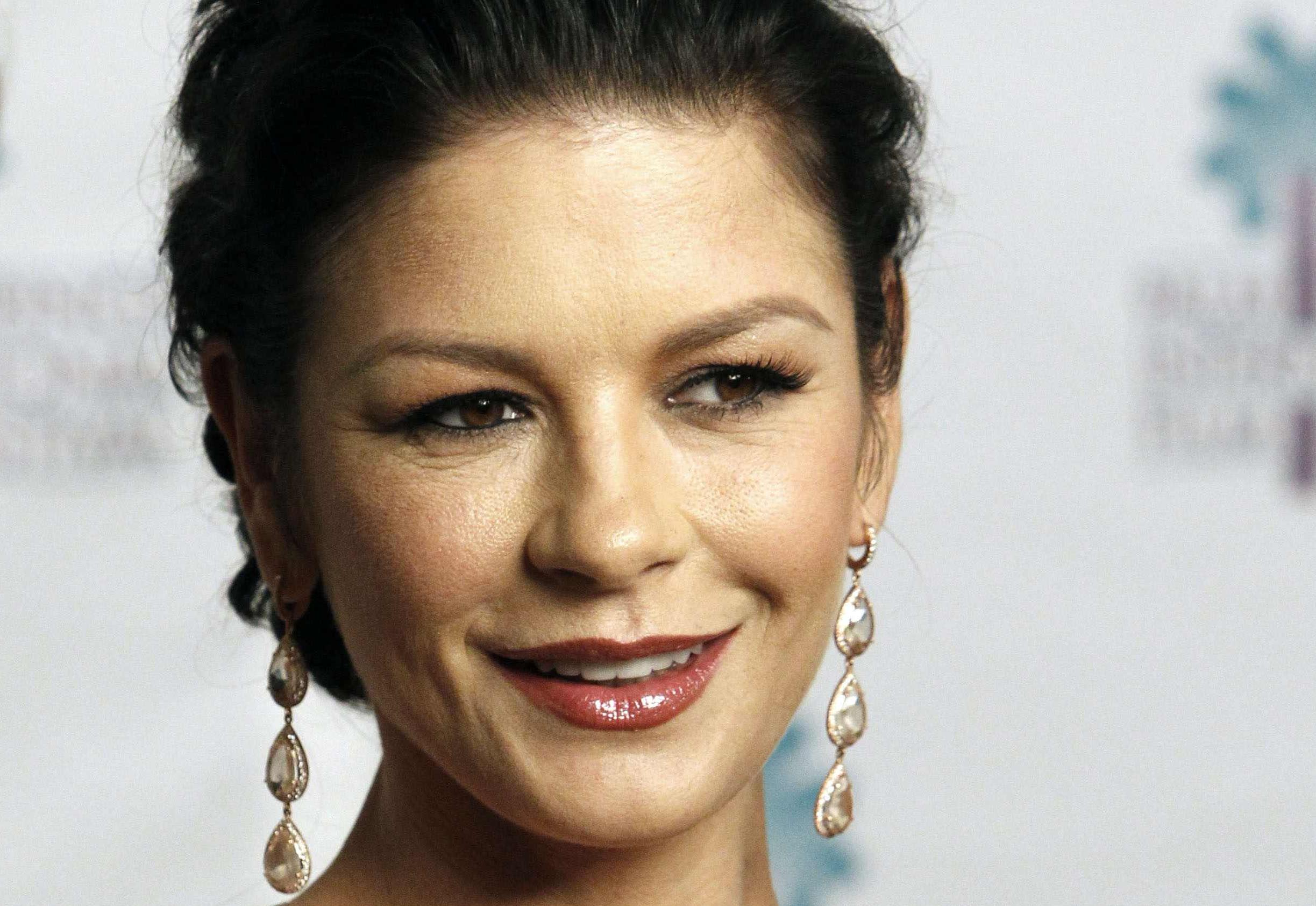 Σε κλινική με συμπτώματα μανιοκατάθλιψης η Κάθριν Ζέτα Τζόουνς