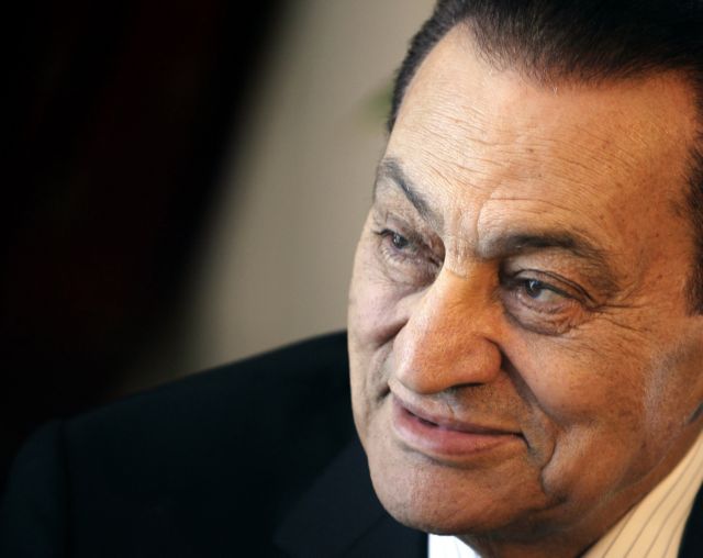 Διαψεύδει ο στρατός της Αιγύπτου ότι ο Μουμπάρακ έφυγε στη Γερμανία