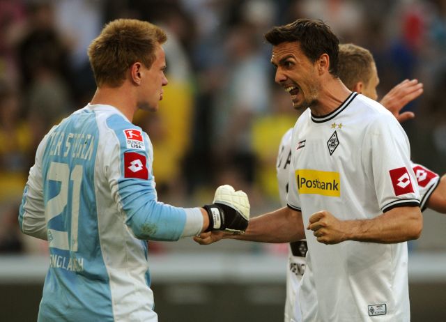 Η Γκλάντμπαχ νίκησε 1-0 τη Ντόρτμουντ και έδωσε νέο ενδιαφέρον στη Bundesliga