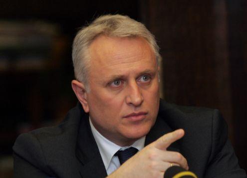 Μετατάξεις υπαλλήλων από δήμους στο Δημόσιο σχεδιάζει το υπουργείο Εσωτερικών