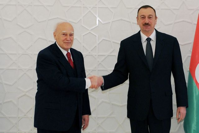 Πρόσκληση Κ.Παπούλια στους Αζέρους επιχειρηματίες για επενδύσεις στην Ελλάδα