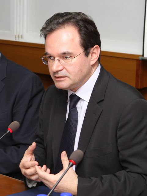 Αυστηρή τήρηση του Μνημονίου ζητά από την Ελλάδα το ΔΝΤ