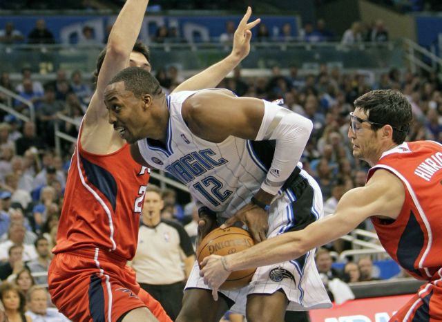 Εκαναν την έκπληξη οι Χοκς, προβάδισμα για τους Μάβερικς