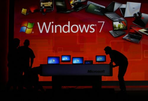 Αυξημένα τα κέρδη της Microsoft, χαμηλότερα όμως από της Apple