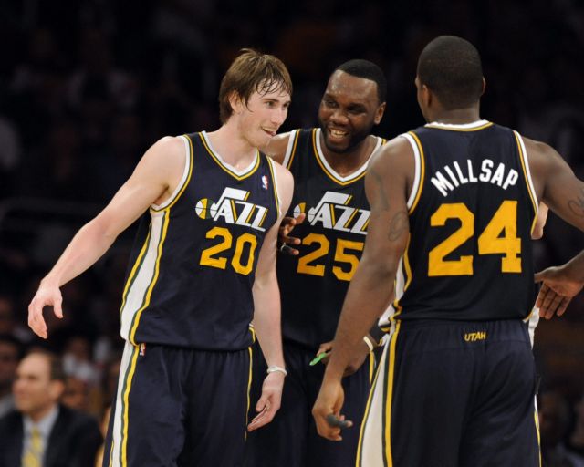 Οι Τζαζ νίκησαν τους Λέικερς και οι Μπουλς τους Σανς