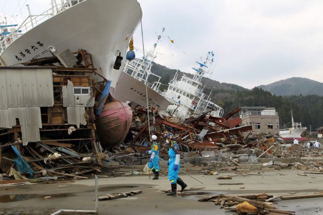 Αμίαντος και διοξίνες στα συντρίμμια του τσουνάμι στην Ιαπωνία