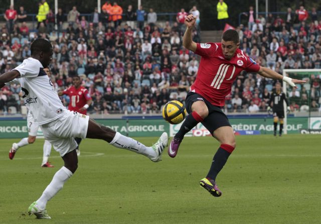 Η Παρί Σεν Ζερμέν νίκησε τη Βαλανσιέν και περιμένει