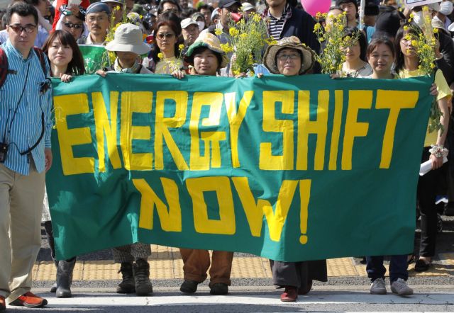 Δεξαμενές αποθήκευσης ραδιενεργού ύδατος κατασκευάζονται στη Φουκουσίμα