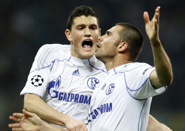 Ο Κούλης πάει τετράδα, η Ρεάλ ξεπουπούλιασε τους «πετεινούς»