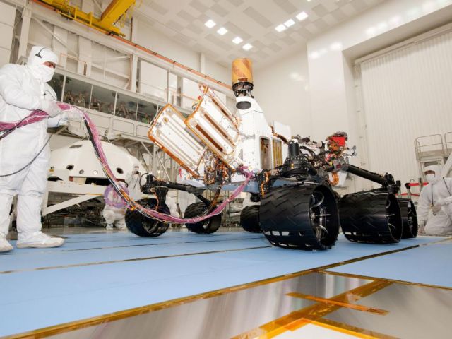 Το ρομπότ Curiosity μαρσάρει ενόψει της αναχώρησης για Άρη