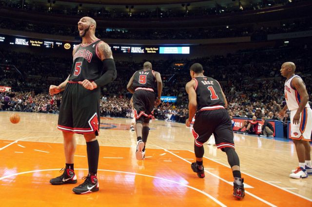 Μάχη μέχρι τέλους από Μπουλς και Σπερς για την πρωτιά