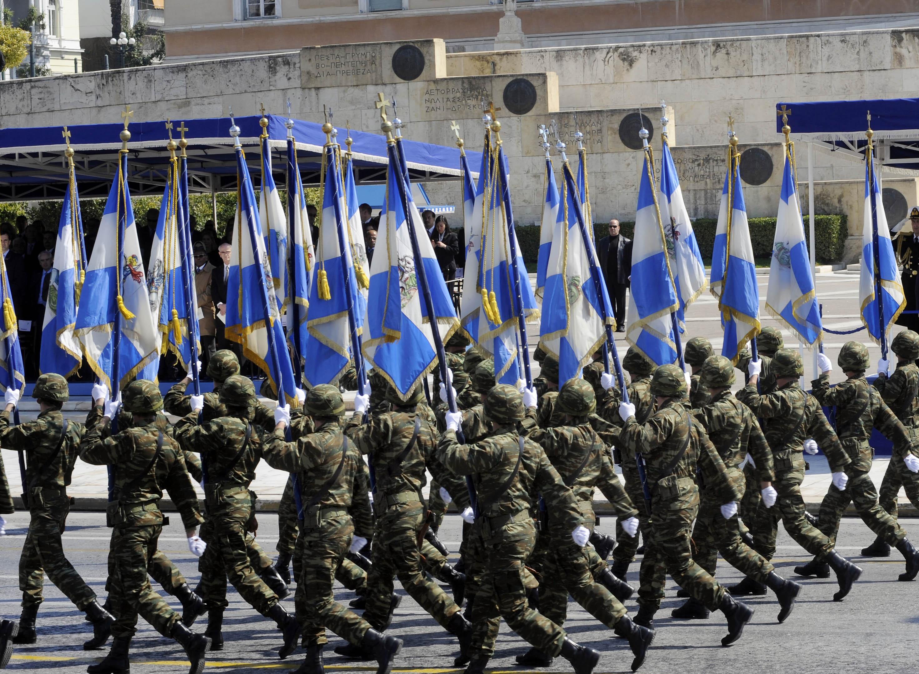 Καταργούνται οι εισφορές των εν ενεργεία στρατιωτικών στις Ενώσεις Αποστράτων