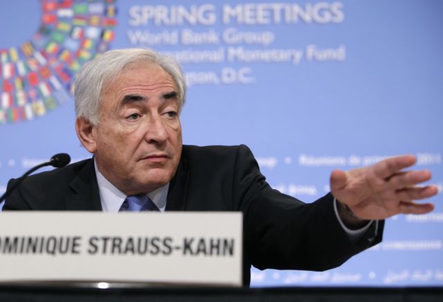 «Δεν υπάρχουν σχέδια αναδιάρθρωσης του ελληνικού χρέους», τονίζει ο Ντομινίκ Στρος-Καν