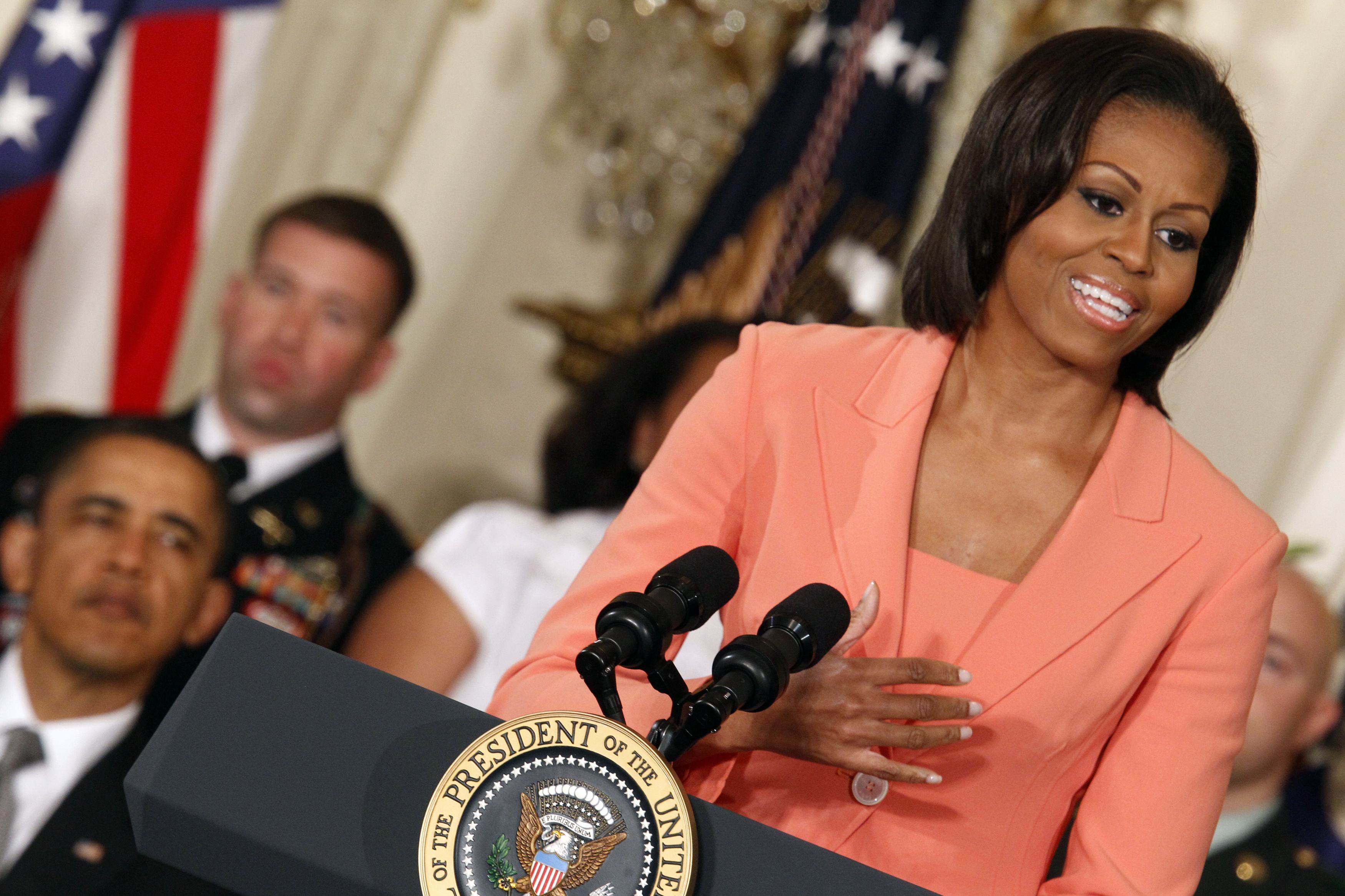 Mίνι περιπέτεια στον αέρα για τη σύζυγο του Αμερικανού προέδρου