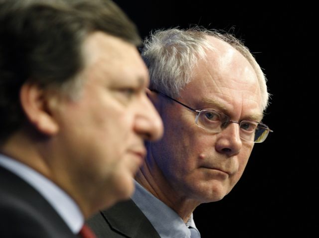 Κόντρα στο Ευρωκοινοβούλιο για τα μέτρα κατά της κρίσης χρέους