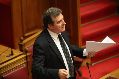 Σε υψηλούς τόνους η συζήτηση του νομοσχεδίου για την Επιτροπή Ανταγωνισμού