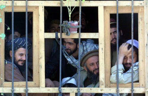 Μαζική απόδραση κρατουμένων από τη φυλακή της Κανταχάρ στο Αφγανιστάν