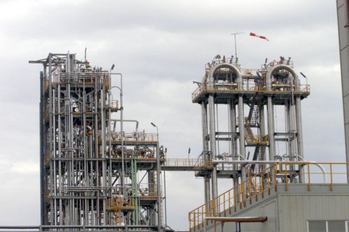 Αναστέλλεται η απεργία στα Ελληνικά Πετρέλαια