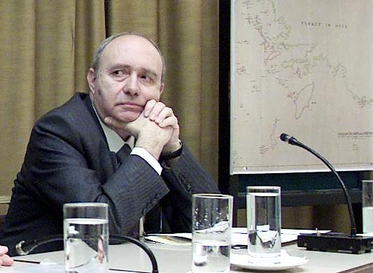 Παρέμβαση του καθηγητή Σβολόπουλου και άλλων ακαδημαϊκών για το 1821