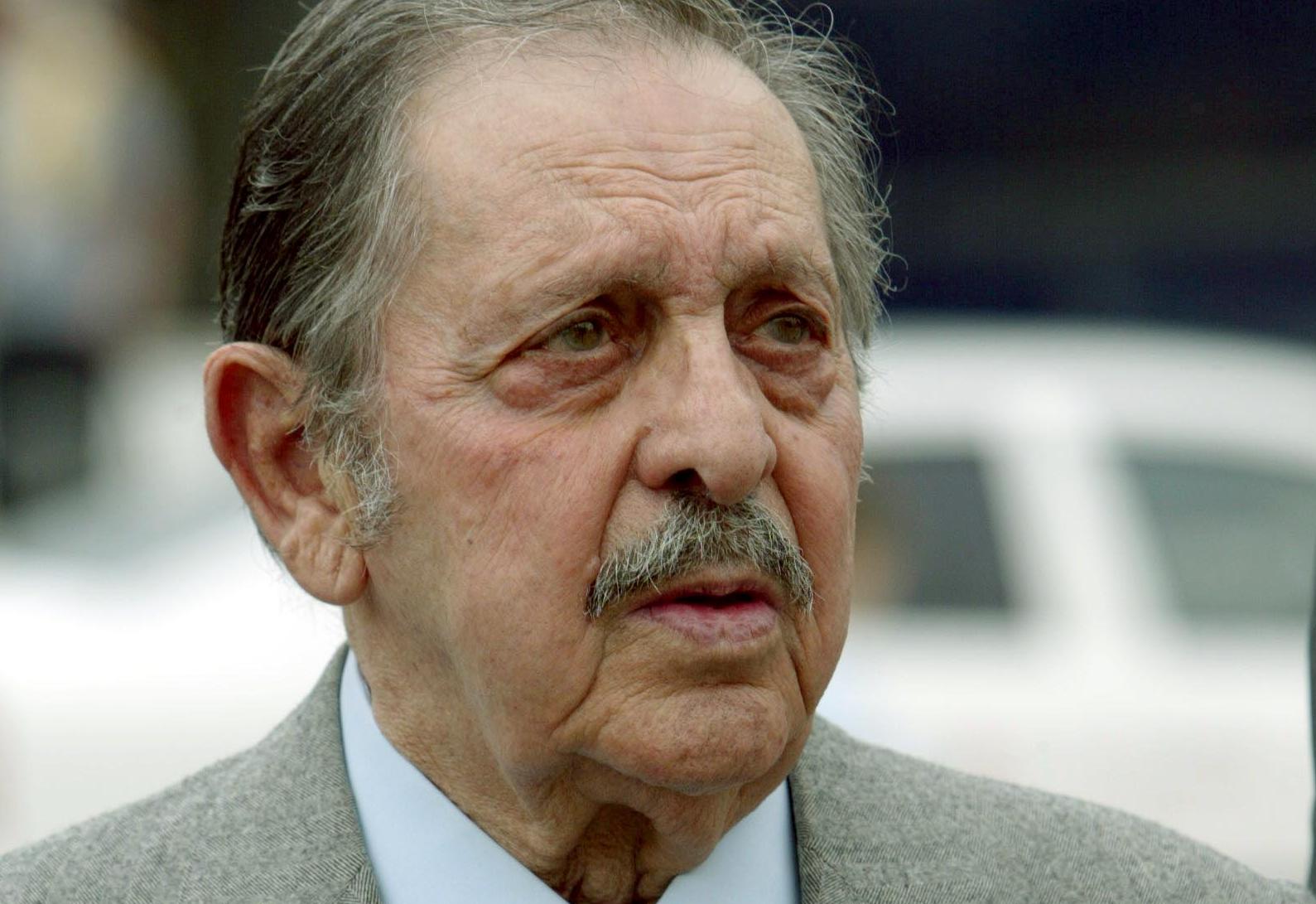 Το «αντίο» της πολιτειακής και πολιτικής ηγεσίας στον Λάκη Σάντα