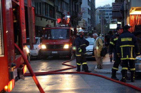 «Μπαράζ» εμπρησμών σε Αθήνα, Πειραιά και Σαλαμίνα