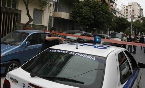 Νεαρή γυναίκα σκότωσε γιαγιά και θεία σε διαμέρισμα στη Γλυφάδα