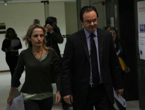 Παπακωνσταντίνου – Μπιρμπίλη αναζητούν την «χρυσή τομή» για τα αυθαίρετα