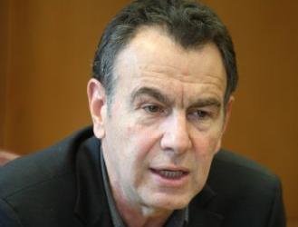 Σκληρή επίθεση Βούγια κατά Σημίτη για το θέμα της αναδιάρθρωσης