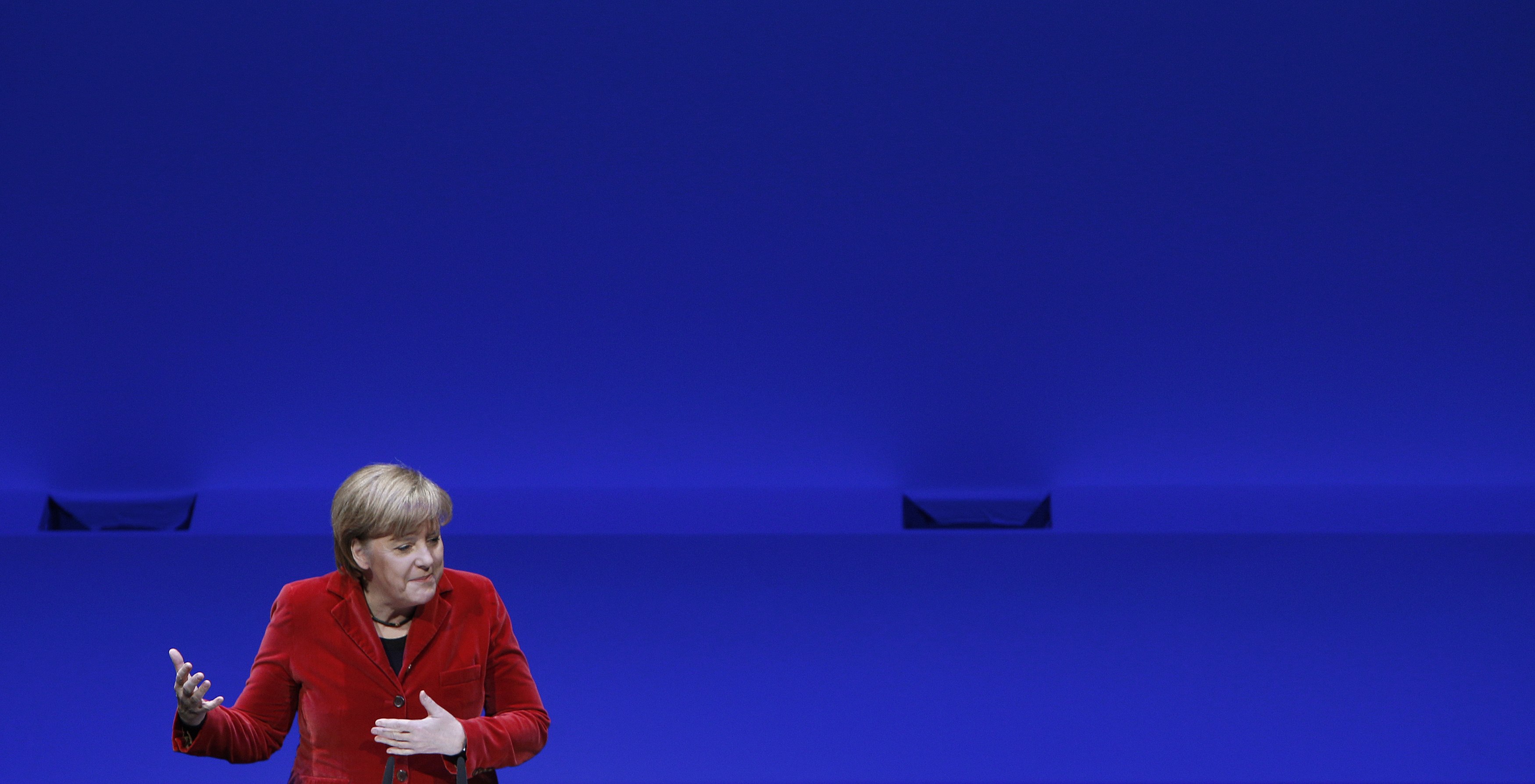 Δικαίωμα βέτο ζητεί η γερμανική βουλή για την ενίσχυση του μόνιμου μηχανισμού ευρω-στήριξης