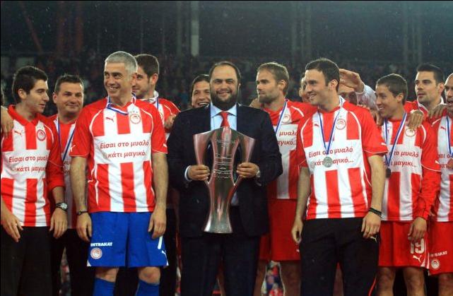 Μια εικοσάδα πρωταθλήματα υποσχέθηκε ο Μαρινάκης στους Ερυθρόλευκους