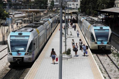 Τροποποιήσεις στα δρομολόγια λεωφορείων και τρένων εν όψει πασχαλινής εξόδου