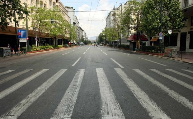 «Βουτιά» σε μισθώματα και πωλήσεις επαγγελματικών ακινήτων στο κέντρο της Αθήνας