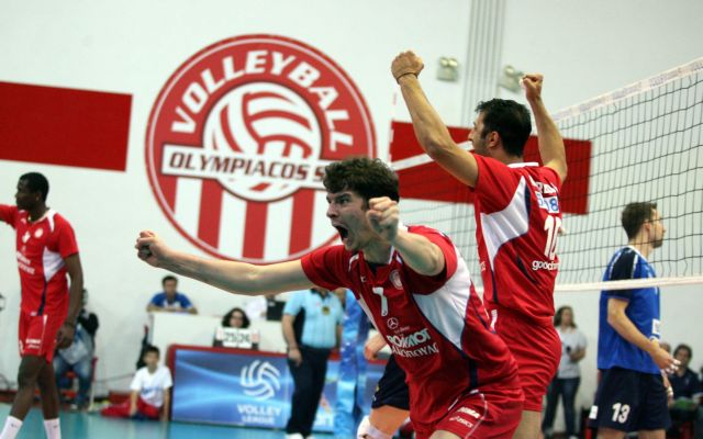 Ευχές για λύση των προβλημάτων από τους παίκτες του Ολυμπιακού