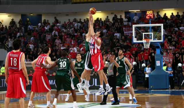 Όμορφη Θεσσαλονίκη… είπαν οι «αιώνιοι» φεύγοντας με το 2-0