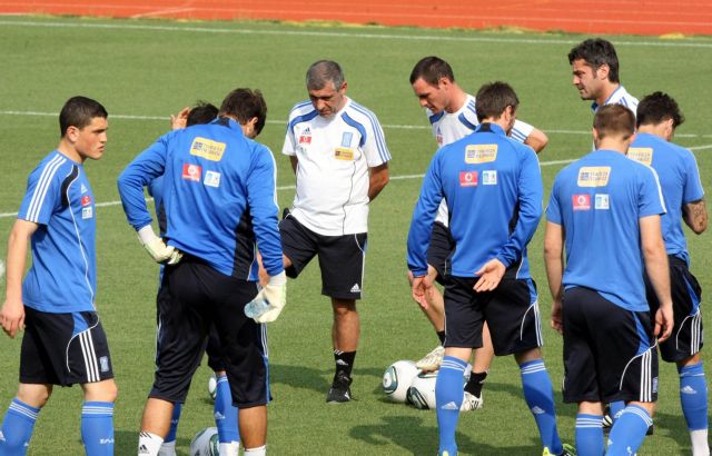 Τις πρώτες του δοκιμές ενόψει του αγώνα με τη Μάλτα έκανε ο Σάντος