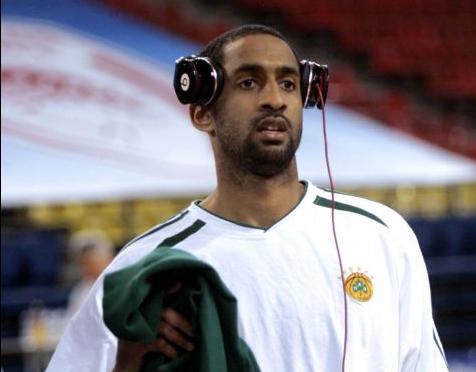 «Πράσινα» παράπονα στην ΚΕΔ, κεράσματα Νίκολας στην προπόνηση