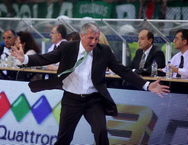 «Η απάντηση δίνεται μέσα στο γήπεδο» απαντά ο «Ζοτς» στα πειραιώτικα παράπονα