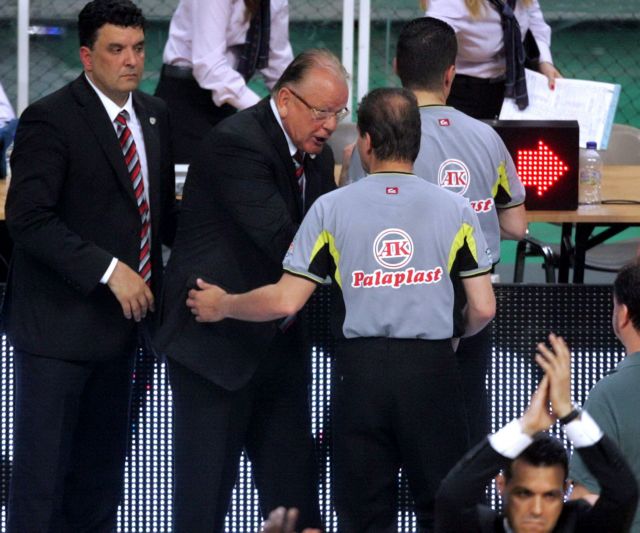 «Διαιτησία με γύψο στο χέρι» είδε ο Ίβκοβιτς