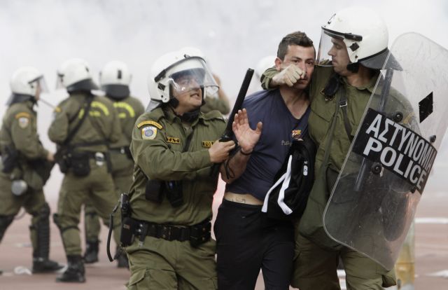 Στον Εισαγγελέα ένδεκα οπαδοί για τα επεισόδια