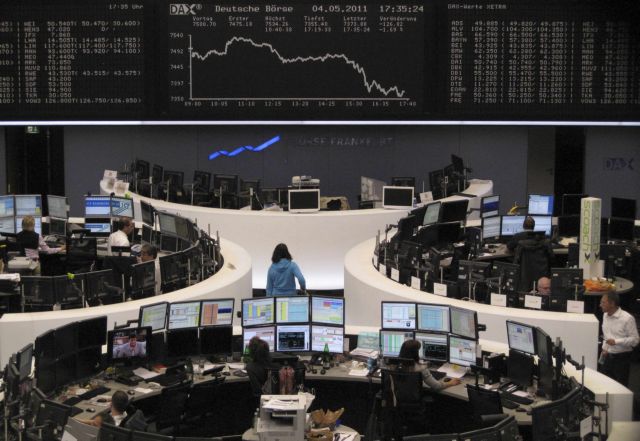 Χαμηλότερα η Γουόλ Στριτ και τα ευρωπαϊκά χρηματιστήρια την Τετάρτη