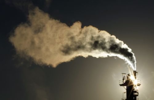 Σε επίπεδα-ρεκόρ οι εκπομπές διοξειδίου του άνθρακα το 2010