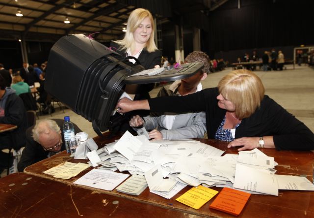 «Χαστούκι» για τους Φιλελεύθερους Δημοκράτες οι τοπικές εκλογές στη Βρετανία