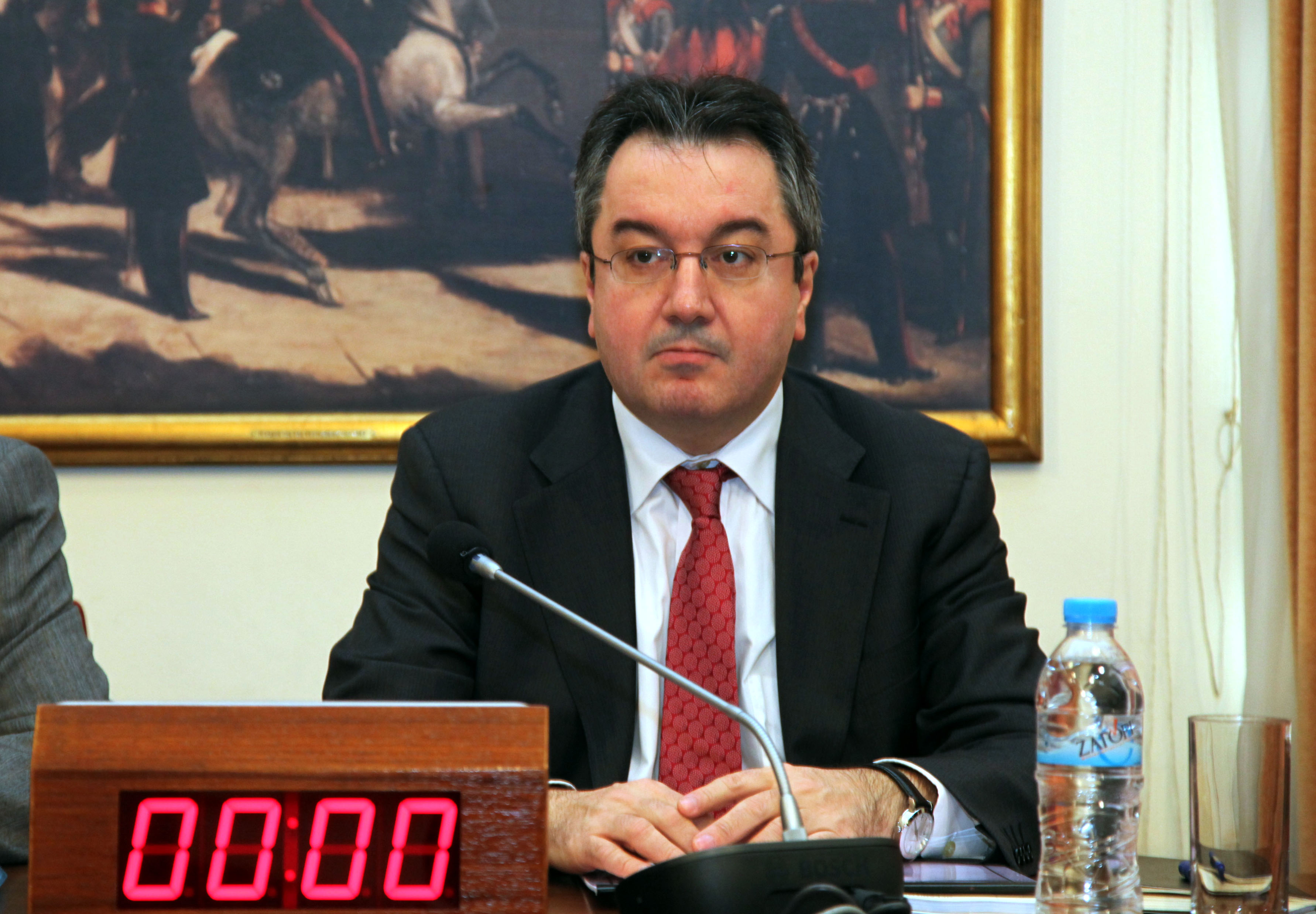 Όχι στις απολύσεις γιατρών από το ΕΣΥ. Ναι σε προσλήψεις σύμφωνα με τις πραγματικές ανάγκες