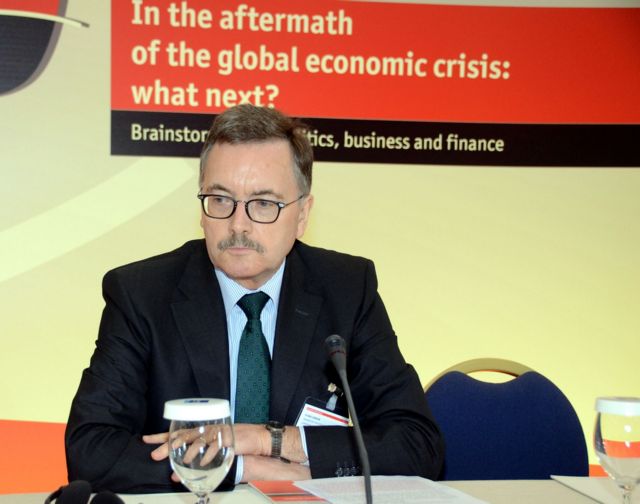 Η ΕΚΤ προειδοποιεί ότι δεν θα δέχεται ως ενέχυρα ελληνικά ομόλογα αν γίνει αναδιάρθρωση