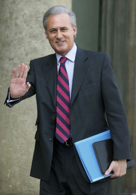 Γάλλος υπουργός παραιτείται υπό το βάρος κατηγοριών σεξουαλικής παρενόχλησης