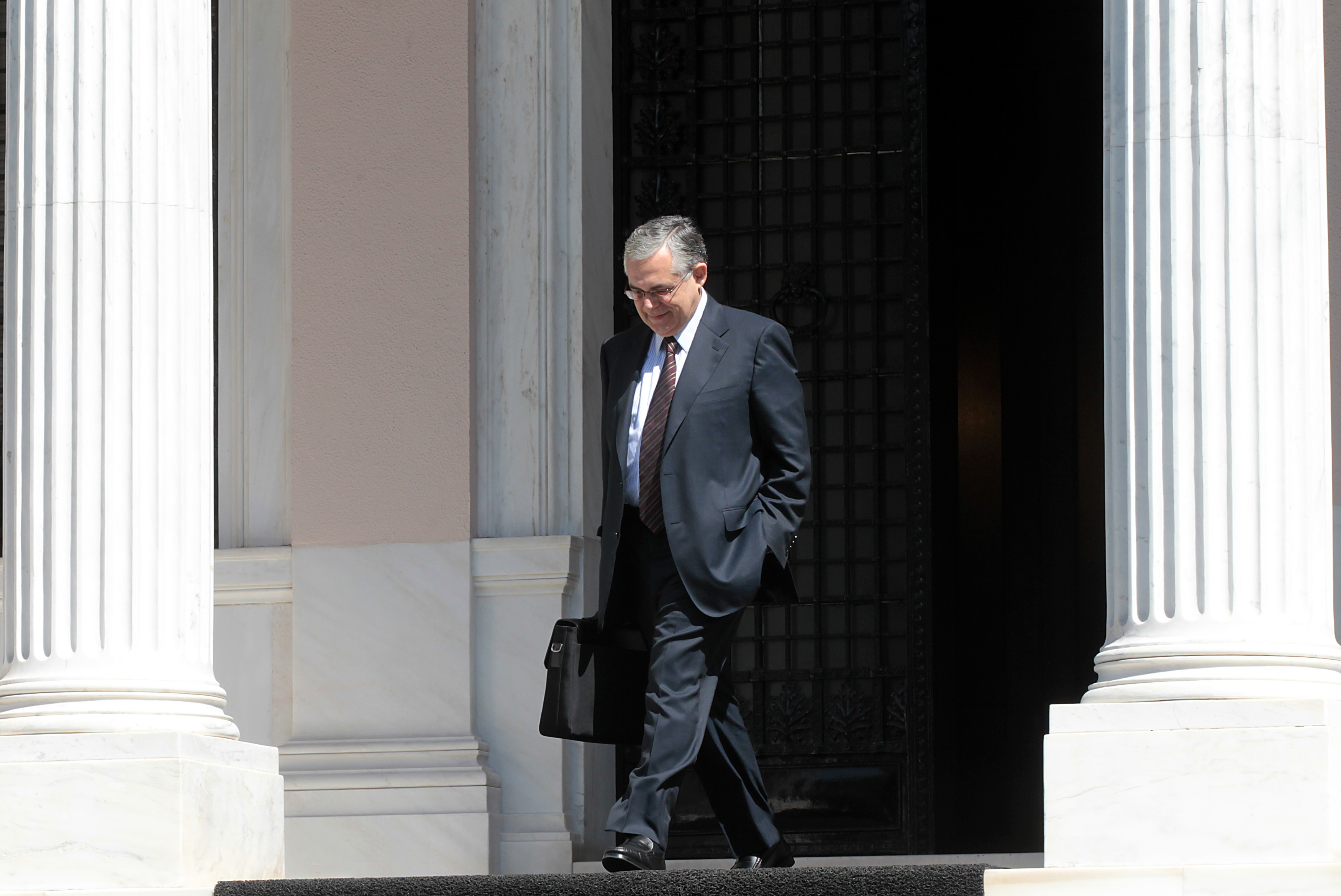 Κρίσιμη σύσκεψη για την οικονομία υπό τον Γ.Παπανδρέου