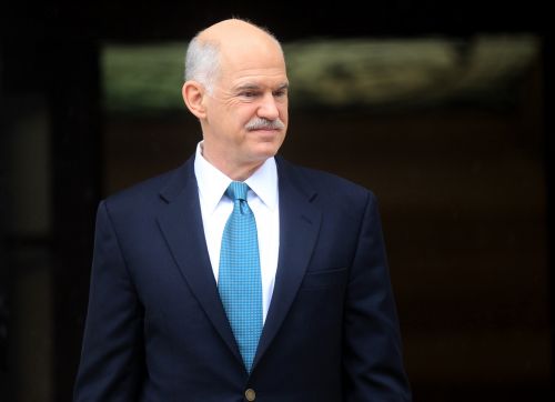 Ασυμφωνίες και «κόκκινες γραμμές» από τα κόμματα στο αίτημα της κυβέρνησης για συναίνεση