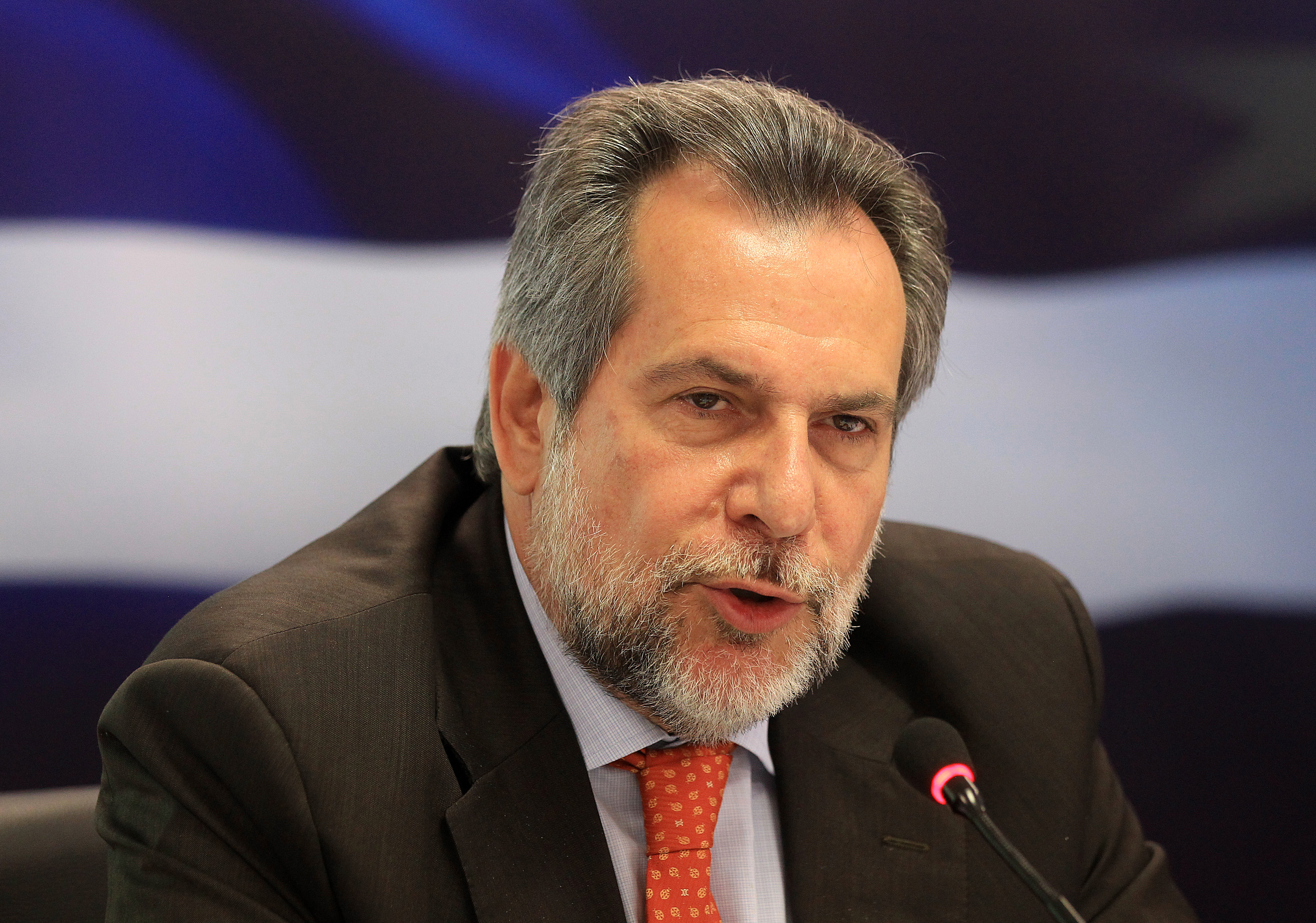 Να διαφυλαχθεί η ελεύθερη κυκλοφορία πολιτών εντός Σένγκεν ζητά ο Χρ.Παπουτσής