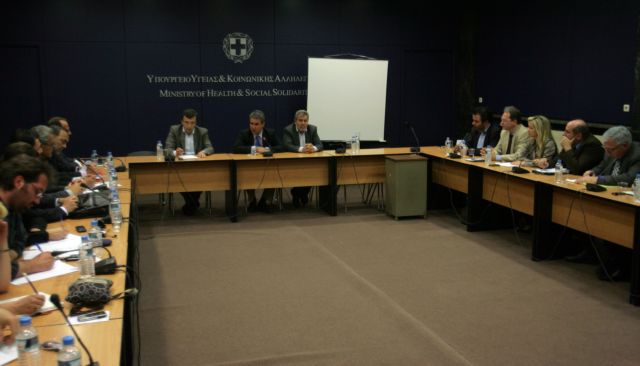 «Εκπτώσεις ή απευθύνομαι στο εξωτερικό» το μήνυμα Λοβέρδου στους προμηθευτές